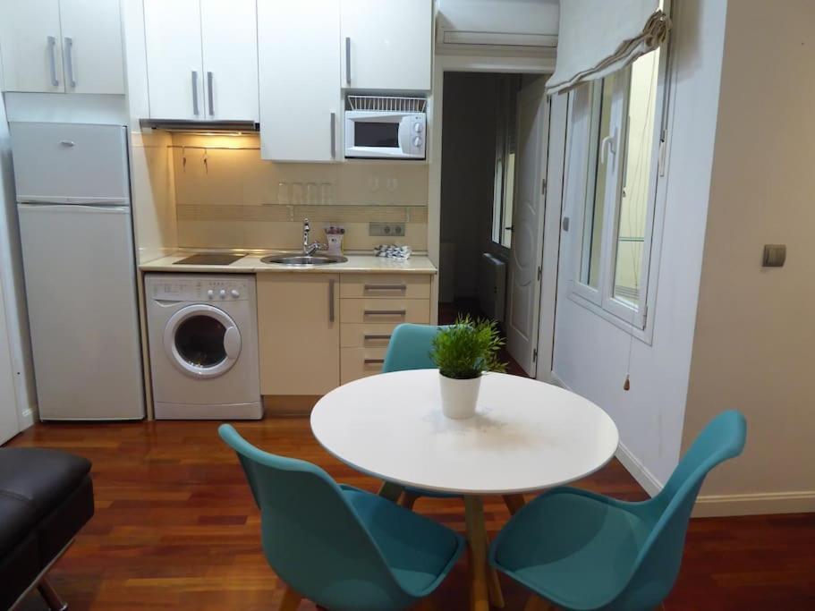 Tranquilo Apartamento En Chueca In2Iz5 Madrid Buitenkant foto
