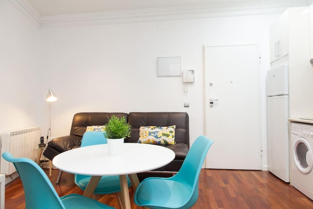 Tranquilo Apartamento En Chueca In2Iz5 Madrid Buitenkant foto